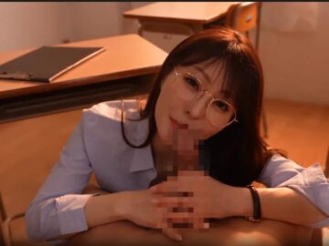 Giáo viên mỹ thuật dâm đãng vụng trộm với học sinh